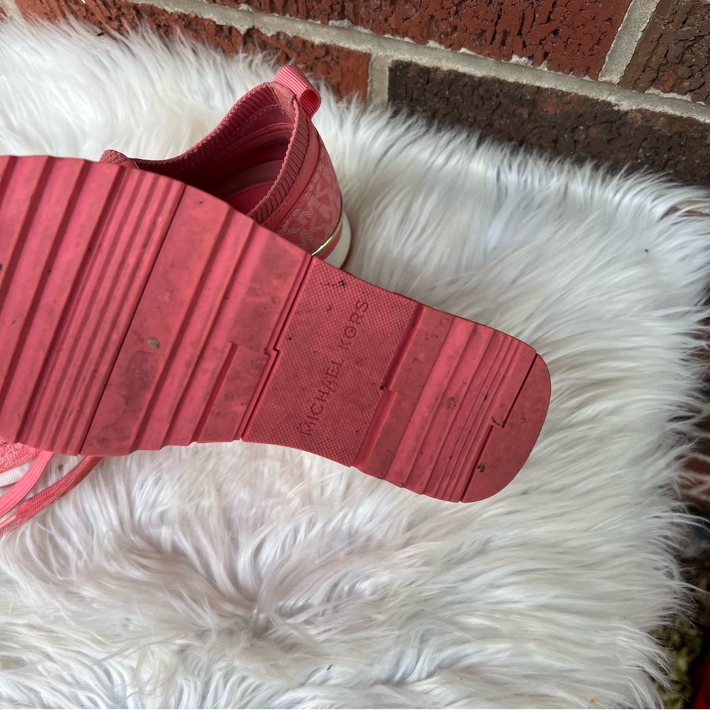 Michael Kors Pink and Gold Lace Up Small Wedge Fashion Sneakers - Picture 3 of 6